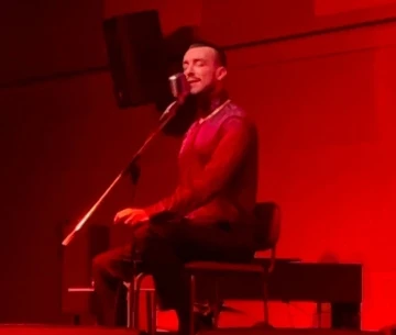 Hilton&rsquo;da Cem Adrian konseri
