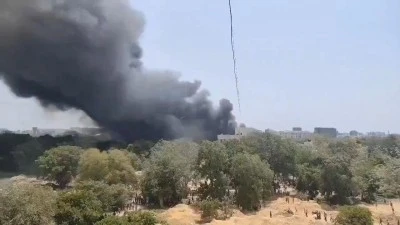 Hindistan'da yolcu u&ccedil;ağı d&uuml;şt&uuml;