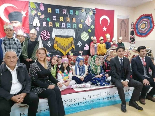 Hınıs&rsquo;ta yerli malı haftası etkinliği
