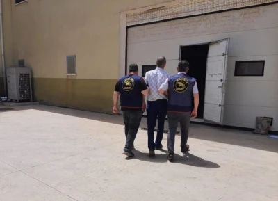 Hırsızlık su&ccedil;undan aranan h&uuml;k&uuml;ml&uuml; yakalandı
