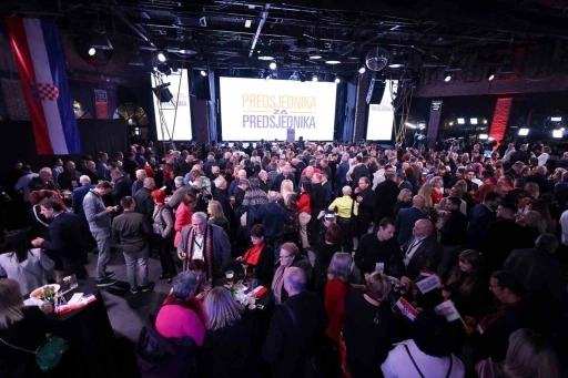 Hırvatistan&rsquo;da cumhurbaşkanlığı se&ccedil;imini a&ccedil;ık ara farkla Zoran Milanovic kazandı