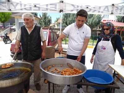 Hisarcık İl&ccedil;e Devlet Hastanesi&rsquo;nde geleneksel lokma hayrı
