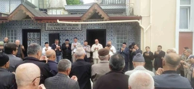Hisarcık&rsquo;tan hacı adayları dualarla uğurlandı
