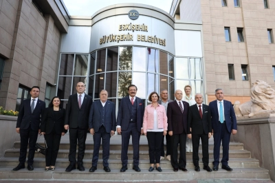 Hisarcıklıoğlu&rsquo;ndan Eskişehir B&uuml;y&uuml;kşehir Belediye Başkanı &Uuml;nl&uuml;ce&rsquo;ye Ziyaret