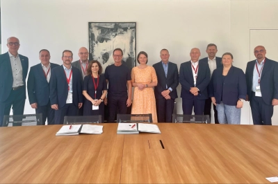 Hitachi Energy ve E.ON&rsquo;dan 700 Milyon Dolarlık Anlaşma