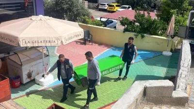 Hostelde kalan adam &ouml;l&uuml; bulundu