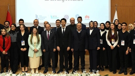 Huawei Ar-Ge buluşması&rsquo;nın a&ccedil;ılış programı ET&Uuml; ev sahipliğinde ger&ccedil;ekleştirildi
