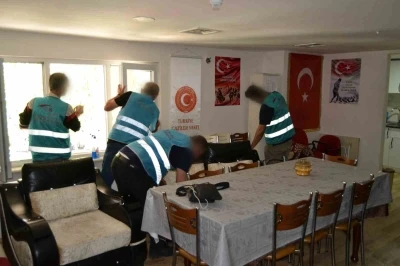 Bursa'da h&uuml;k&uuml;ml&uuml;lerden Şehit Aileleri Vakfı&rsquo;nda temizlik desteği