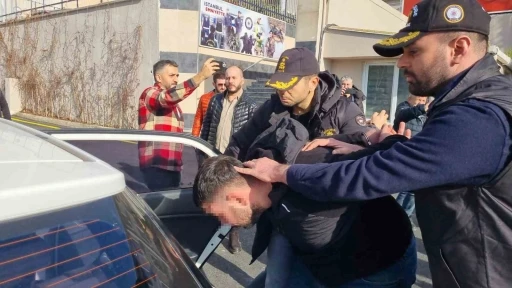 Hurdacılık yapan adamı ka&ccedil;ırıp 12 milyon TL isteyen 4 ş&uuml;pheli adliyeye sevk edildi
