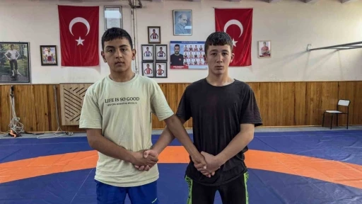 H&uuml;seyin Akbaş&rsquo;ın torunları şampiyonluk i&ccedil;in hazırlanıyor
