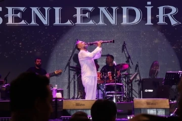 H&uuml;sn&uuml; Şenlendirici klarnetini D&uuml;zce&rsquo;de konuşturdu
