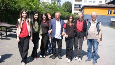 Huzurevi sakinleri ile liseli gen&ccedil;ler bir araya geldi