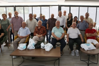 Huzurevlerinde Babalar G&uuml;n&uuml; Sevinci