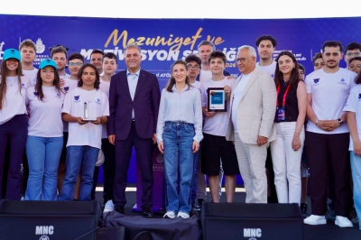 İBB Ders At&ouml;lyeleri&rsquo;nde Mezuniyet Heyecanı