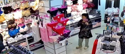 İ&ccedil; &ccedil;amaşırı hırsızlığı yapan kızlar 