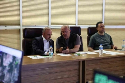 İ&ccedil;işleri Bakan Yardımcısı Turan, &Ccedil;anakkale&rsquo;de yangın s&ouml;nd&uuml;rme &ccedil;alışmalarını takip etti