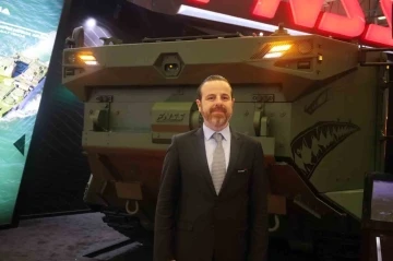 İDEF fuarında sergilenen Zırhlı Amfibi H&uuml;cum Aracı ZAHA g&ouml;z doldurdu
