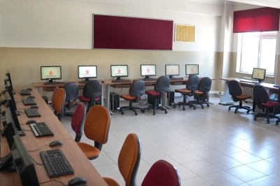 İETT Kullanılmayan Bilgisayarları Eğitime Kazandırıyor