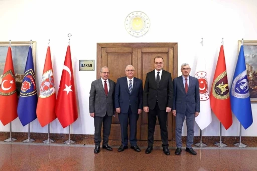 İhlas Medya&rsquo;dan Milli Savunma Bakanı G&uuml;ler&rsquo;e ziyaret
