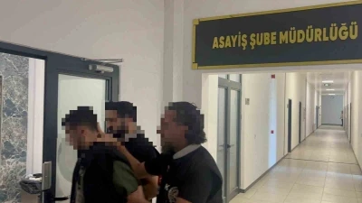 İki gen&ccedil; kız arabada infaz edilmişti; ş&uuml;pheliler 3,5 yıl sonra yakalandı