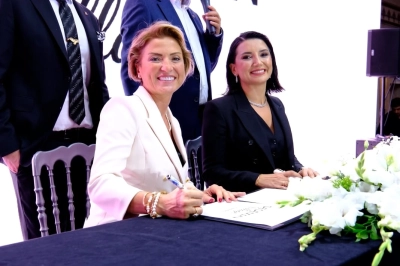 İki G&uuml;&ccedil;l&uuml; Kadın Turizm Sekt&ouml;r&uuml;nde Enerjilerini Birleştirdi