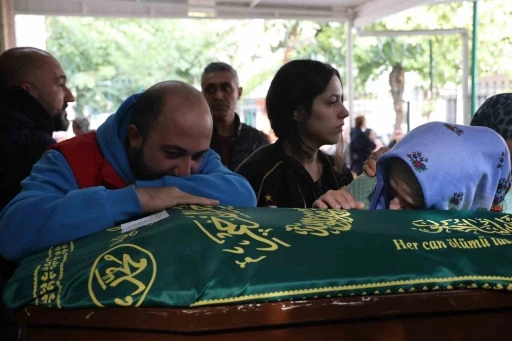 İla&ccedil;lama kurbanı Altay Toprak bebeğe acı veda: &ldquo;Oğlumu &ouml;ld&uuml;rd&uuml;ler&rdquo;
