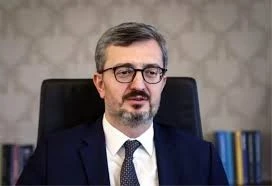 İletişim Başkanı Duran: "CHP Genel Başkanı &Ouml;zel&rsquo;in, Cumhurbaşkanımıza y&ouml;nelik hakaret i&ccedil;eren ifadelerini şiddetle kınıyorum"