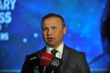 İlk T&uuml;rk uzay yolcuları, Bursa&rsquo;da 19 &uuml;lkeden 70 astronot ile bir araya geldi