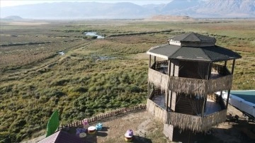 İlkbahar yağışlarıyla b&uuml;y&uuml;yen Ekşisu Sazlığı 149 kuş t&uuml;r&uuml;ne ev sahipliği yapıyor