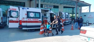 İlkokul &ouml;ğrencileri gıda zehirlenmesi ş&uuml;phesiyle hastaneye kaldırıldı