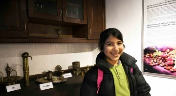 İlkokul &ouml;ğrencileri Kuşadası&rsquo;nın iki yeni turistik rotasını &ccedil;ok sevdi
