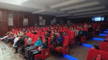 İneg&ouml;l Belediyesi &ccedil;ocuk tiyatro g&ouml;sterileri başladı
