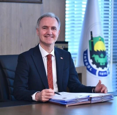 İneg&ouml;l Belediyesi'nden &uuml;niversite &ouml;ğrencilerine burs desteği