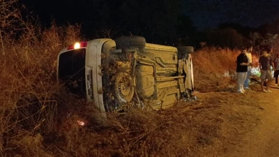 İneg&ouml;l'de cip ile hafif ticari ara&ccedil; &ccedil;arpıştı