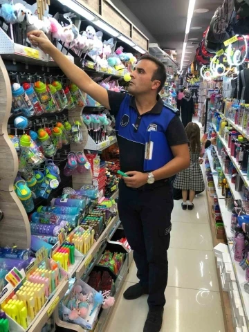 İneg&ouml;l&rsquo;de kırtasiyeler mercek altında