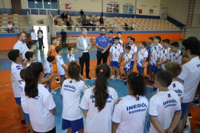 İneg&ouml;l'de Yaz Spor Okullarında 1.792 &Ccedil;ocuk Sporla Buluştu