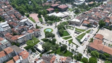 İneg&ouml;l&rsquo;e yaşayan merkez