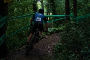 İneg&ouml;l i&ccedil;in pedal &ccedil;evirdi
