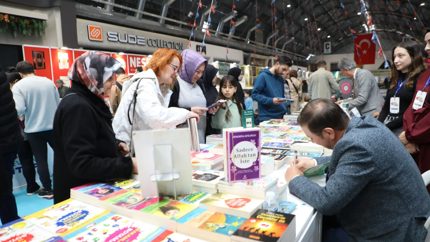 İneg&ouml;l Kitap G&uuml;nlerinde Yazar Buluşmaları Başlıyor