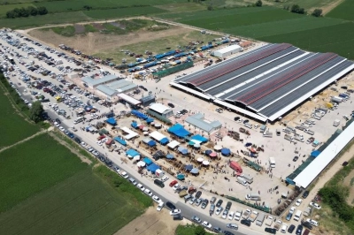 İneg&ouml;l Modern Hayvan Pazarı Bu Bayramda da Beklentileri Karşıladı