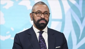 İngiltere ile &Ccedil;in, "rahatsızlıklara" rağmen diyaloğu s&uuml;rd&uuml;rme konusunda anlaştı