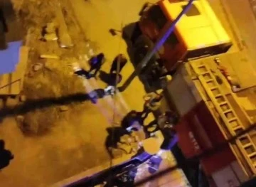 İnşaatın asans&ouml;r boşluğuna d&uuml;şen iş&ccedil;i hayatını kaybetti