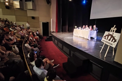 'İnsan K&ouml;pr&uuml;d&uuml;r' Etkinliği Bursa&rsquo;da Felsefe, K&uuml;lt&uuml;r ve Sanatı Buluşturdu