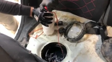 İpi &ccedil;ektik&ccedil;e yakıt deposundan uyuşturucu &ccedil;ıktı
