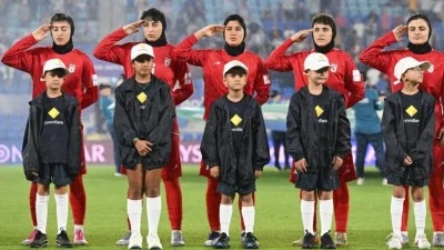 İran'dan Avustralya'nın sığınma hakkı tanıdığı kadın milli takımın 5 oyuncusuna "geri d&ouml;n&uuml;n" &ccedil;ağrısı