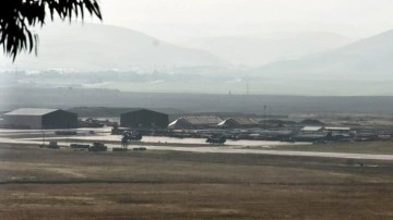 İran destekli gruplar, ABD'nin Suriye'deki &uuml;ss&uuml;ne roketlerle saldırdı