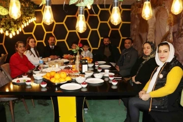 İranlılar 21 Aralık gecesini Van&rsquo;da kutladı
