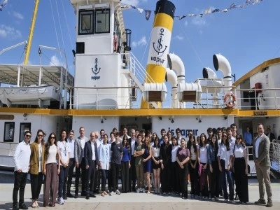 İş Bankası&rsquo;ndan lise &ouml;ğrencileri i&ccedil;in girişimcilik programı: WorkupOnBoard