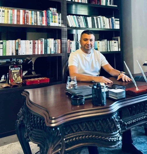 İş insanı Serdar &Ouml;zyurt: "Sağlık hakkı l&uuml;tuf değil anayasal bir haktır"
