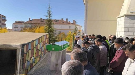 İş kazası ge&ccedil;iren iş&ccedil;i son yolculuğuna uğurlandı
